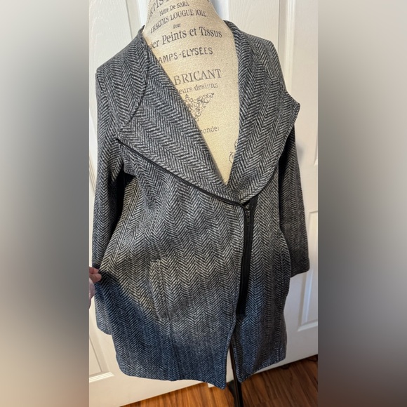 Banana Republic Large Gray Herringbone Coat Jacket - Picture 4 of 16
